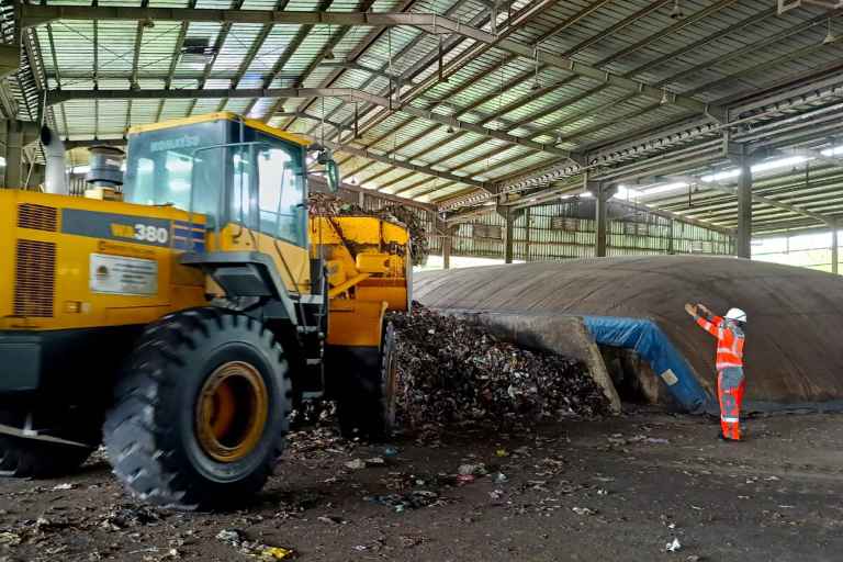 SIG Perluas Penggunaan Sampah dan Limbah untuk Produksi Semen Hijau, Tekan Emisi Hingga 38 Persen